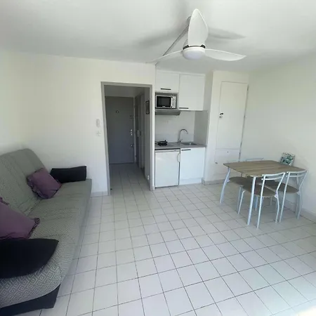 Apartment Renove Avec Loggia, Parking Prive Et Proche - Quartier Calme - Fr-1-328-267
